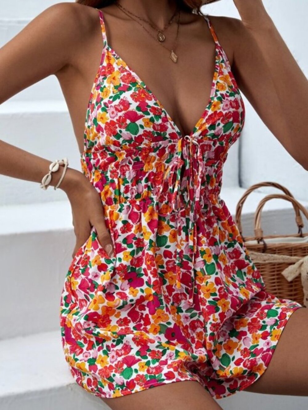 🧡3/15 SHEIN Vcay Allover Floral Print Knot Front Romper L